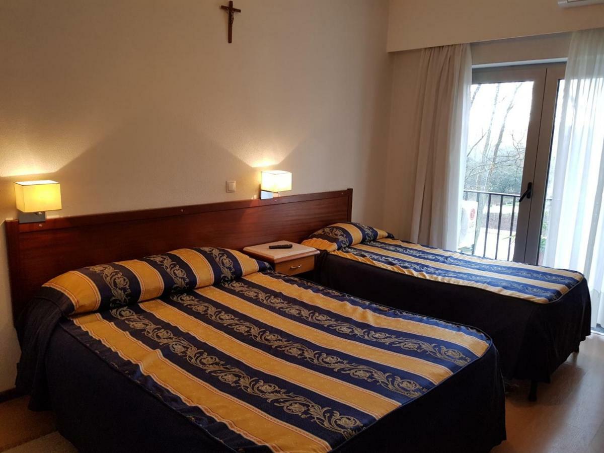 Residencial Coroa D'Ouro Otel Fátima Dış mekan fotoğraf